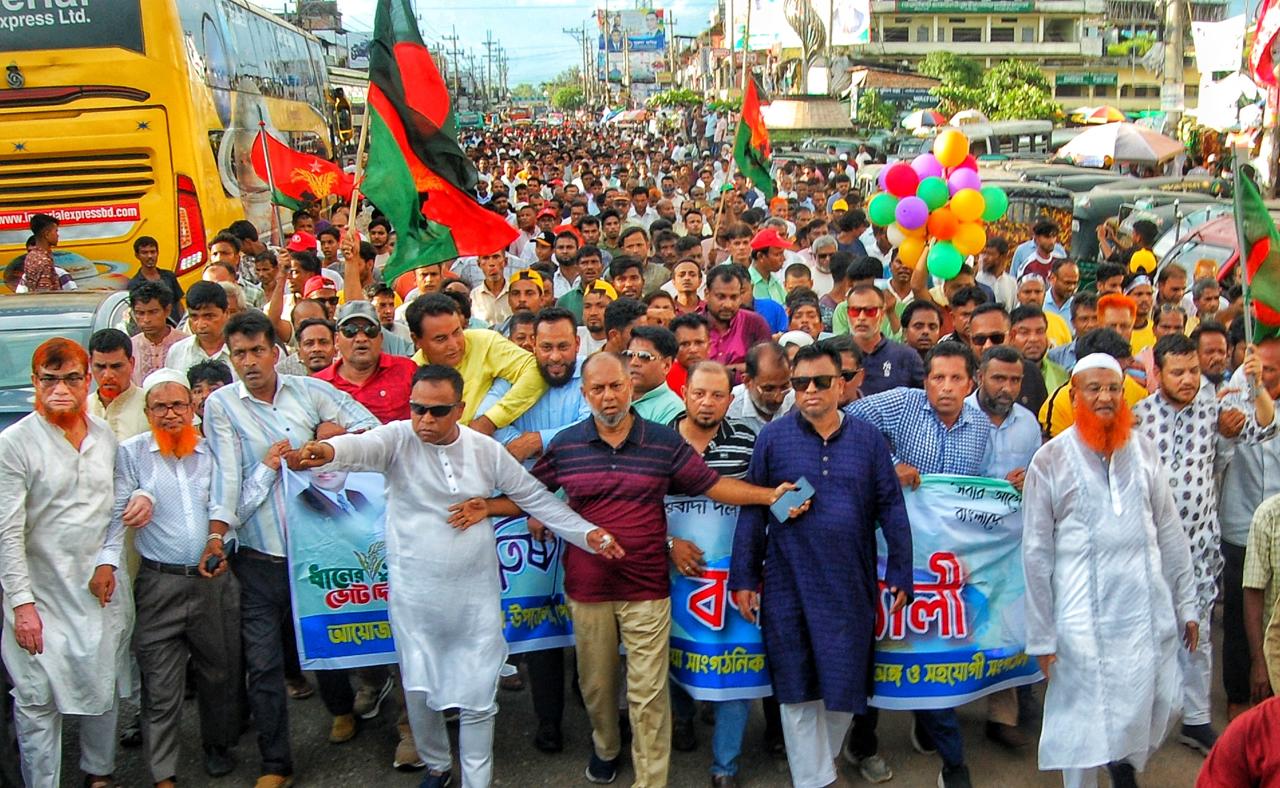 বিএনপির ৪৭তম প্রতিষ্ঠাবার্ষিকী উপলক্ষে সাতকানিয়ায় বর্ণাঢ্য র‍্যালি ও জনসমাবেশ – দৈনিক আজাদী