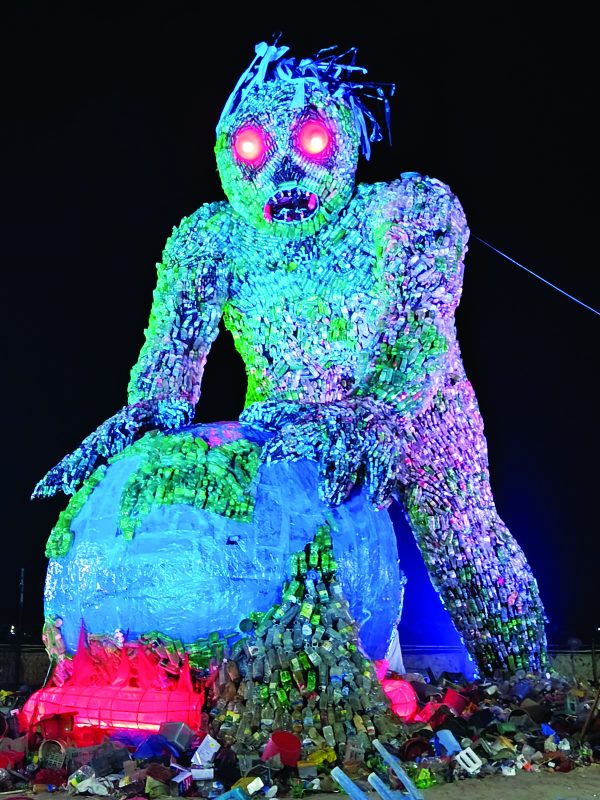 টেকনাফে গোলা-বারুদসহ দেশীয় আগ্নেয়াস্ত্র উদ্ধার – দৈনিক আজাদী