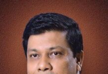 দূরের টানে বাহির পানে