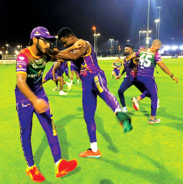 অনুশীলনে নিজেদের প্রস্তুত করছে বাংলা টাইগার্স অনুশীলনে নিজেদের প্রস্তুত করছে বাংলা টাইগার্স