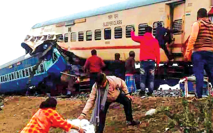 bikaner-guwahati-express-derailment-140122-01