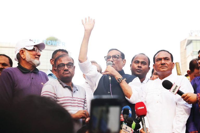 এখন ছাড় দিচ্ছি, ডিসেম্বরে ছেড়ে দেব না এখন ছাড় দিচ্ছি, ডিসেম্বরে ছেড়ে দেব না