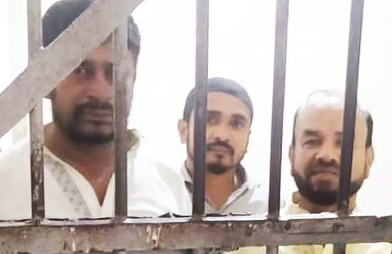 লোহাগাড়ায় বিএনপি ও ছাত্রদলের তিন নেতা গ্রেপ্তার লোহাগাড়ায় বিএনপি ও ছাত্রদলের তিন নেতা গ্রেপ্তার