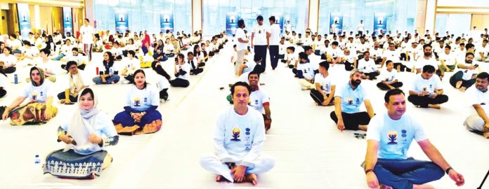 Yoga Dibosh Indian High Com