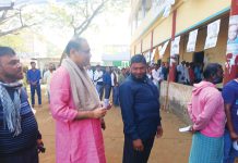 শহরের চেয়ে বেশি ভোট দিয়েছেন গ্রামের মানুষ