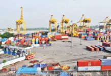 বন্দরে চার দিন ধরে কন্টেনার ও পণ্য পরিবহন ব্যাহত