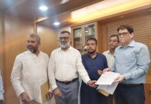 মুছাপুর ক্লোজার পুনর্নির্মাণে ফেনী জেলা প্রশাসকের নিকট চট্টগ্রামস্থ সোনাগাজী সমিতির স্মারকলিপি প্রদান