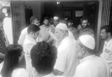 আনোয়ারা ভূমি অফিস পরিদর্শনে বিভাগীয় কমিশনার