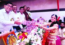 সীতাকুণ্ড বালিকা স্কুলের বার্ষিক প্রতিযোগিতার পুরস্কার বিতরণ