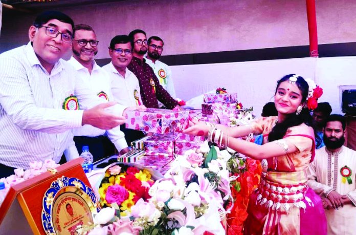 Sitakundo School Pic 1