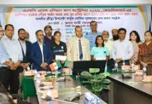 ৭১ লাখ টাকা পুরস্কার পেল নারী ফুটবল ও হকি দল