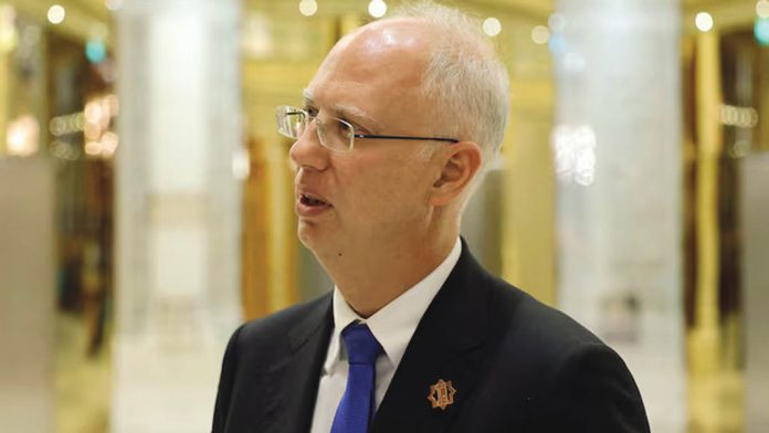 russian-envoy-251025-1761369171