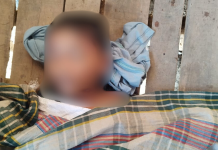 বাঁশখালীতে কাভার্ডভ্যানের চাকায় পিষ্ট হয়ে শিশুর মৃত্যু