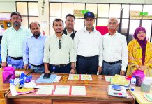 ৫ যাত্রীর কাছ থেকে সোয়া এক কোটি টাকার স্বর্ণ জব্দ