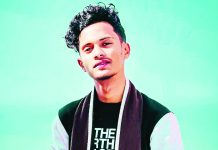 অভিমানে প্রেমিকাকে ভিডিও কলে রেখে যুবকের আত্মহত্যা