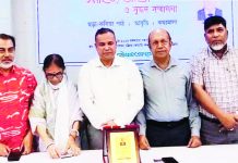 সাহিত্যের আড্ডায় চিন্তার আদান প্রদান থাকে