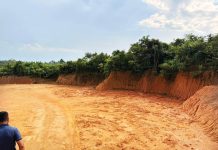 ফটিকছড়িতে পাহাড় কেটে বিক্রি করা হচ্ছে মাটি