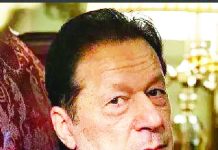 ইমরান খানকে নিয়ে ‘গুজব’, কী বলছে পরিবার ও পাকিস্তানের কর্তৃপক্ষ