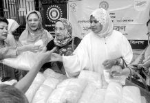 ইনার হুইল ক্লাব অফ লুসাই হিলসের মশারী বিতরণ