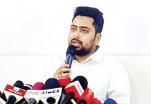 অনৈক্যের জন্য বিএনপি-জামায়াত সমানভাবে দায়ী: নাহিদ