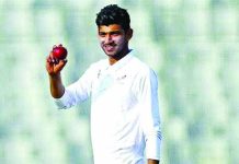 চট্টগ্রামকে হারিয়ে শীর্ষে খুলনা নাইমের ৫ উইকেট