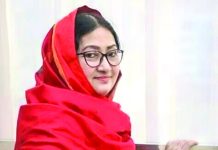 আনন্দলোকে মঙ্গললোকে