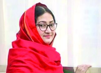 আনন্দলোকে মঙ্গললোকে