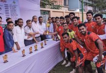 রাঙ্গুনিয়ায় ছাত্রদলের উদ্যোগে ক্রীড়া সামগ্রী বিতরণ, প্রীতি ফুটবল ম্যাচ