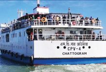 সেন্টমার্টিনে যেতে প্রস্তুত পর্যটকবাহী ৭ জাহাজ