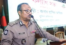 নগরীর আইনশৃঙ্খলা রক্ষায় পেশাদারিত্বের সঙ্গে দায়িত্ব পালন করতে হবে