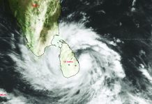 বঙ্গোপসাগরে ঘূর্ণিঝড় ‘দিতওয়া’, বন্দরে ২ নম্বর সংকেত