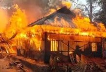 মহেশখালীতে অগ্নিকাণ্ডে পুড়ল ৪ বসতঘর