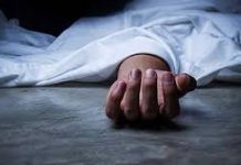 রাতে স্ত্রীর সাথে ঝগড়া,সকালে যুবকের ঝুলন্ত মরদেহ উদ্ধার