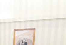 দুইজনকে আটক করে পুলিশে সোপর্দ