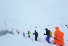 নেপালে তুষারধসে ৭ পর্বতারোহী নিহত