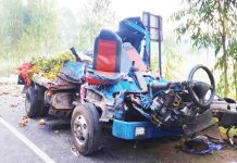 পতেঙ্গায় এক্সপ্রেসওয়ের টোল প্লাজার পিলারে বাসের ধাক্কা, হেলপারের মৃত্যু