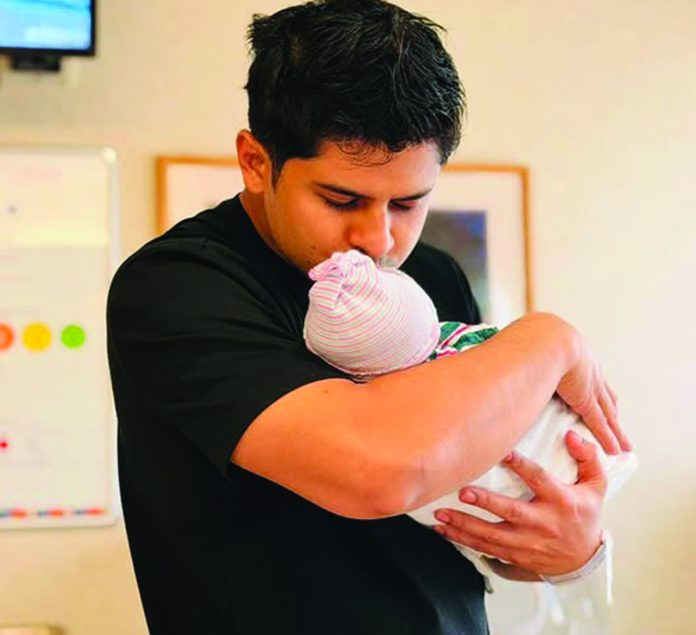 niloy-alamgeer-281125-01-1764328034