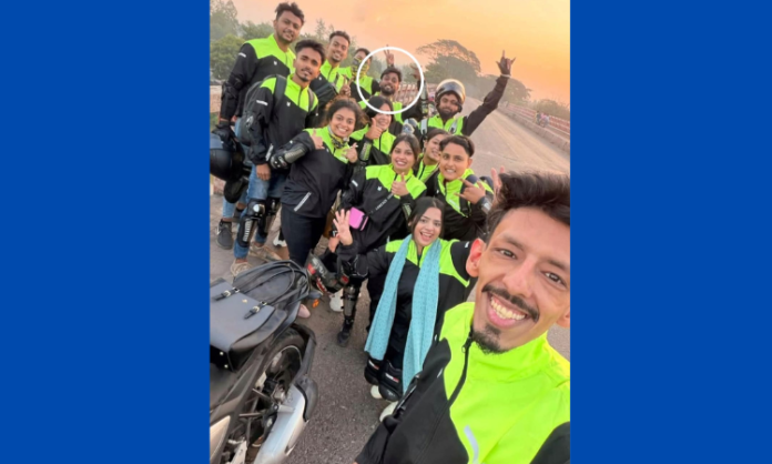 রাস্তায় ফেলে স্ত্রীকে প্রকাশ্যে জবাই করে হত্যা