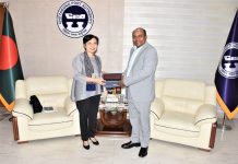 চট্টগ্রাম বন্দর পরিদর্শনে থাইল্যান্ডের রাষ্ট্রদূত