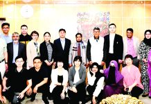 চবি উপাচার্যের সঙ্গে মেরিন সায়েন্স ইনস্টিটিউটের আন্তর্জাতিক সম্মেলনে আগত গবেষকবৃন্দের সৌজন্য সাক্ষাৎ