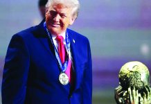 ফিফার প্রথম শান্তি পুরস্কার পেলেন ট্রাম্প