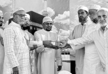 চান্দগাঁও শফি মুন্সী জামে মসজিদে ১০ লাখ টাকা অনুদান