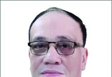 কবিতা স্বপ্ন দেখায়, অবিশ্রান্ত মনকে নাড়া দেয়