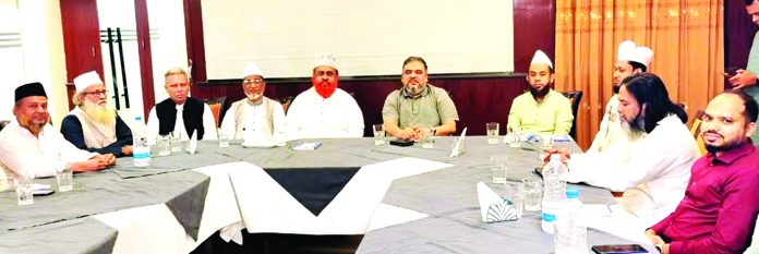 Gowsia Ahmadia Monjil pic