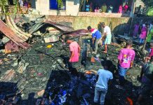 ফ্রিজের শর্টসার্কিটে আগুন, কর্ণফুলীতে পুড়ল ৩ বসতঘর