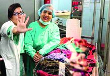 একসাথে ৫ সন্তানের জন্ম, দুটি ছেলে তিনটি মেয়ে