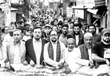 গণতান্ত্রিক অধিকার দমনে বিরোধী কণ্ঠকে স্তব্ধ করার অপচেষ্টা চলছে