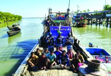 গভীর সমুদ্রে ডাকাতের কবলে ১১ জেলে, উদ্ধার করল কোস্ট গার্ড