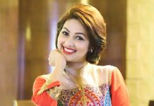 যুক্তরাষ্ট্র থেকে যে সুখবর দিলেন মোনালিসা