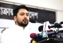 সংবাদমাধ্যমে হামলায় সরকারের একটি অংশের সংশ্লিষ্টতা দেখছেন নাহিদ